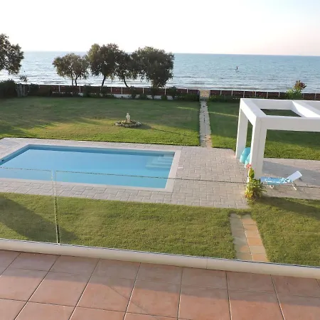 Ionian Beach Villas Willa *